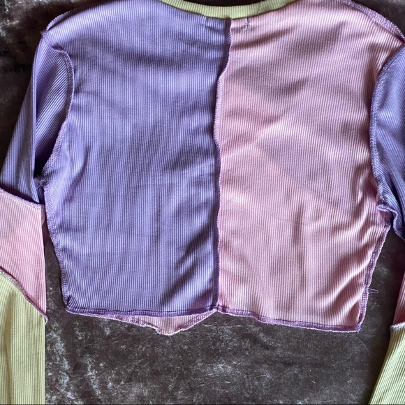 SHEIN Pastel Tri Color Long Sleeve Crop Top Small - Picture 6 of 7